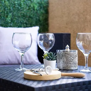 1ºlineamar-exclusive-bbq-wifi-relax-portaventura6 Σαλού