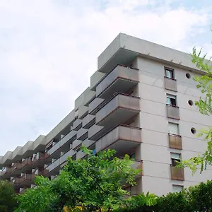 Ohtels Dorada Mariposa アパートホテル 2*