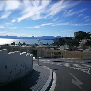 Segunda Linea De La Playa Capellan * Σαλού