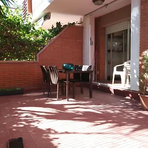 Apartment Amb Jardi Privat I Piscina Salou