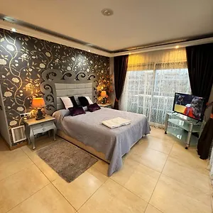 Amposta Apartment