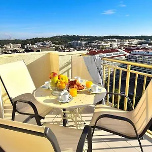 Apartment Pino Alto