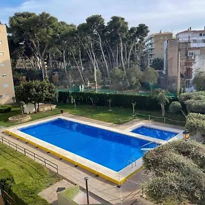 Location With A Pool And Terrace! Apartment