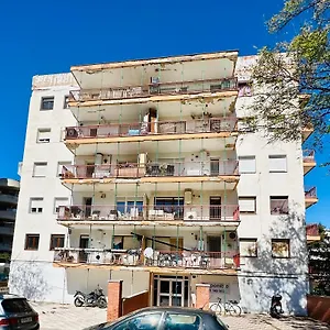 Apartment Avenida *