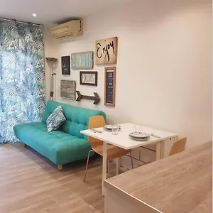 Cozy With Parking סאלו
