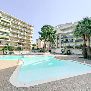 Differentflats Arquus V * Salou