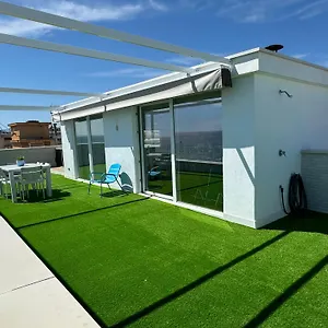 Fabulous Front Sea Penthouse *