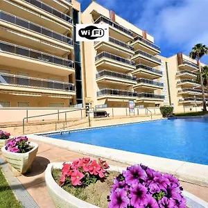 Ventura Park B 4 * סאלו