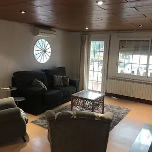 La Pedrereta Apartment *